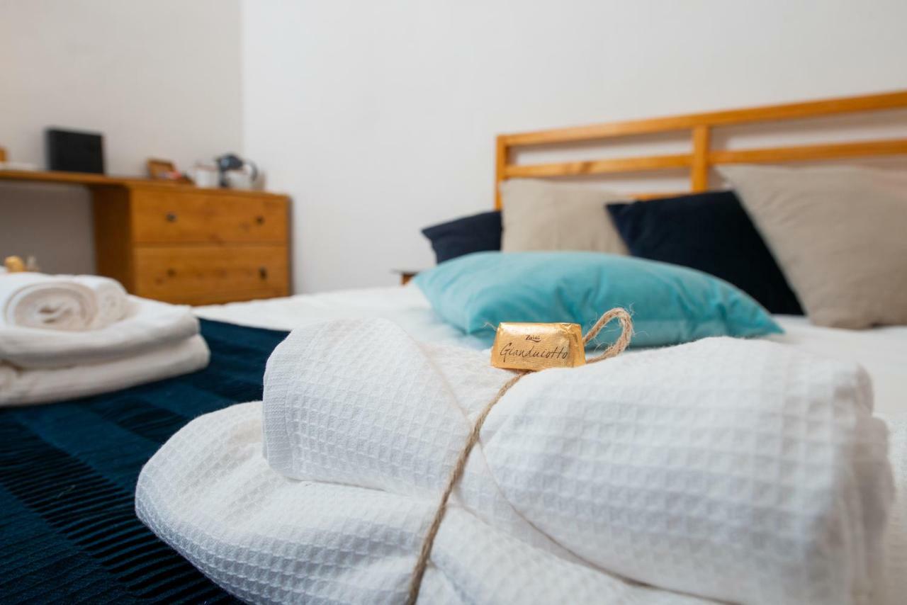 Light Blue - Apartment In The Middle Of Everything Torre Annunziata Buitenkant foto